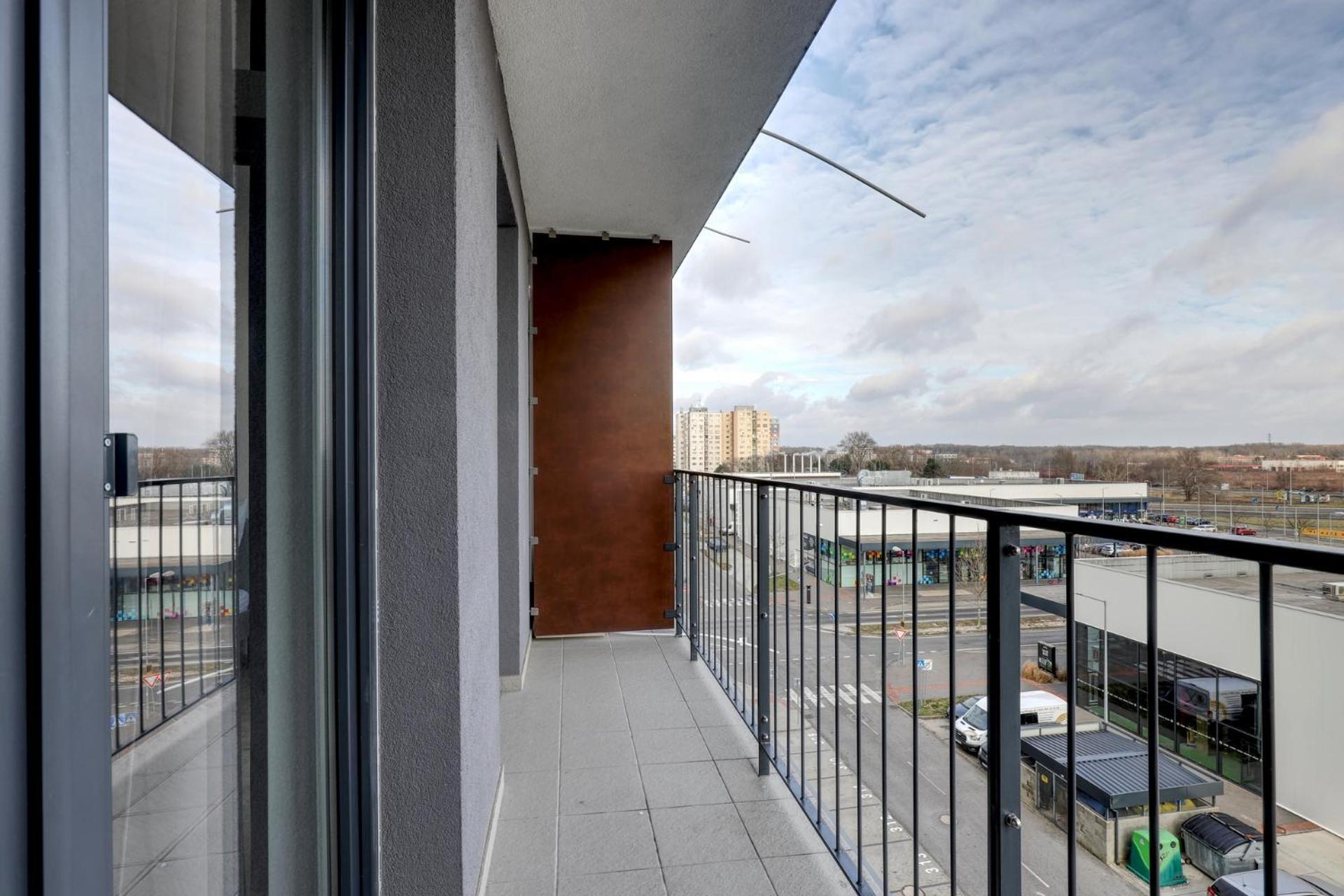 Star Cozy Apartment In A Modern Neighborhood Pressburg Exterior foto